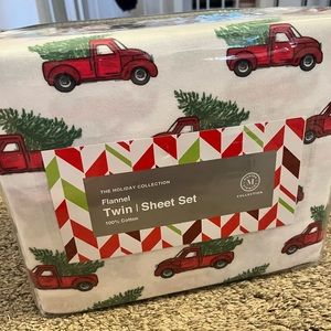 Martha Stewart Holiday collection, twin sheets